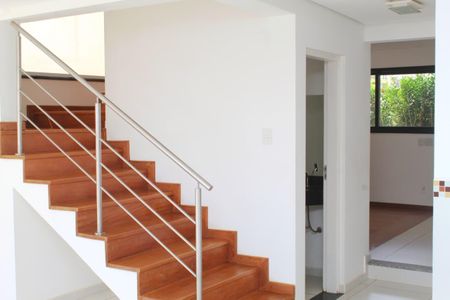 Sala de casa para alugar com 3 quartos, 260m² em Swiss Park, Campinas