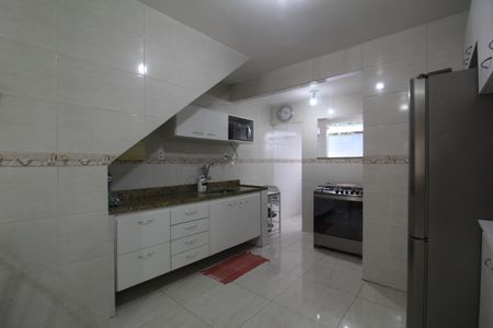 Apartamento à venda com 140m², 2 quartos e 1 vagaCozinha