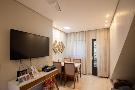 Sala de casa à venda com 2 quartos, 60m² em Santa Branca, Belo Horizonte