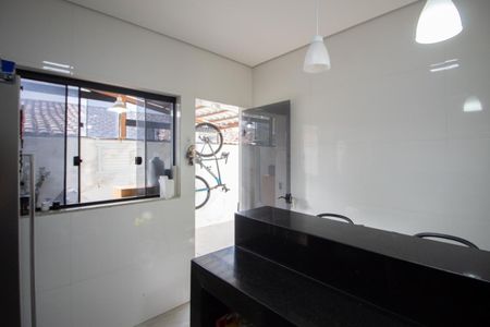 Cozinha de casa à venda com 2 quartos, 60m² em Santa Branca, Belo Horizonte