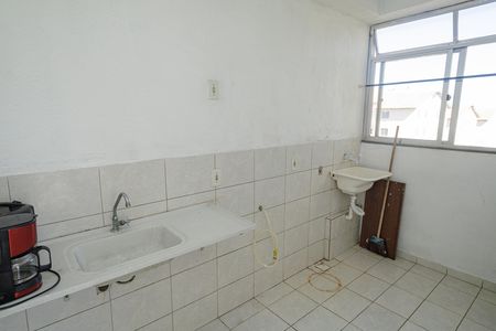 Cozinha de apartamento para alugar com 2 quartos, 50m² em Paciência, Rio de Janeiro