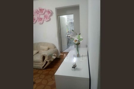 Casa à venda com 7 quartos, 200m² em Vila Mira, São Paulo