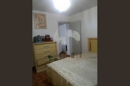 Casa à venda com 7 quartos, 200m² em Vila Mira, São Paulo