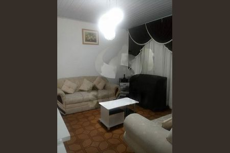 Casa à venda com 7 quartos, 200m² em Vila Mira, São Paulo