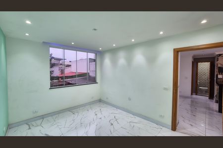 Quarto 1 de apartamento para alugar com 2 quartos, 75m² em Vista Alegre, Rio de Janeiro