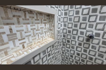 Banheiro Social  de apartamento para alugar com 2 quartos, 75m² em Vista Alegre, Rio de Janeiro