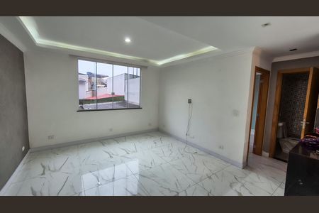 Sala de apartamento para alugar com 2 quartos, 75m² em Vista Alegre, Rio de Janeiro