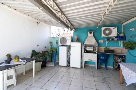 Casa à venda com 300m², 2 quartos e 2 vagasVaranda
