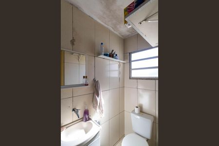 Casa à venda com 300m², 2 quartos e 2 vagasBanheiro