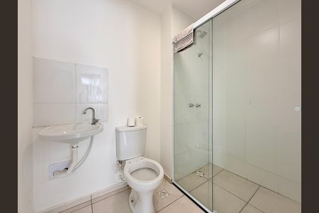 Banheiro  de apartamento para alugar com 2 quartos, 59m² em Várzea de Baixo, São Paulo