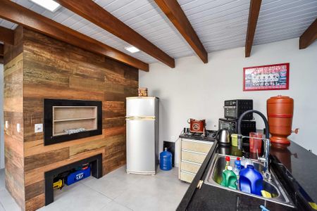 Casa à venda com 281m², 5 quartos e 4 vagas Casa à venda com 281m², 5 quartos e 4 vagasÁrea da Churrasqueira