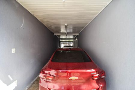 Garagem de casa à venda com 5 quartos, 281m² em Sarandi, Porto Alegre