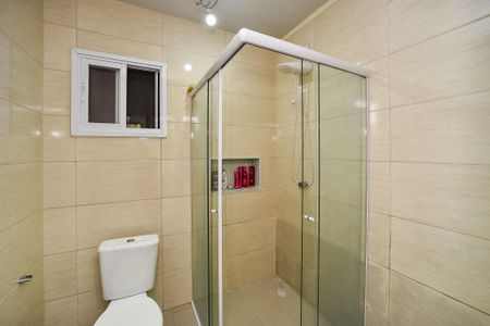 Casa à venda com 281m², 5 quartos e 4 vagas Casa à venda com 281m², 5 quartos e 4 vagasBaheiro Social/Casa Frente