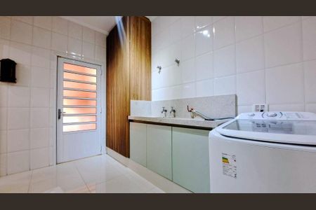 Casa à venda com 3 quartos, 228m² em Jardim Nova Suica, Valinhos