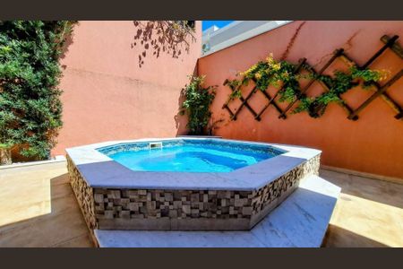 Casa à venda com 3 quartos, 228m² em Jardim Nova Suica, Valinhos