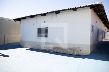 Casa à venda com 250m², 4 quartos e 2 vagas Casa à venda com 250m², 4 quartos e 2 vagasQuintal