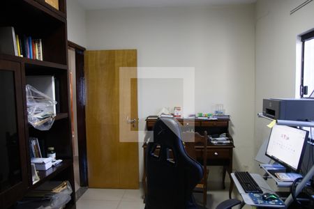 Casa à venda com 250m², 4 quartos e 2 vagas Casa à venda com 250m², 4 quartos e 2 vagasSuíte 03