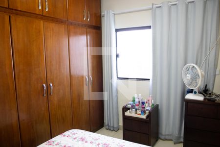 Casa à venda com 250m², 4 quartos e 2 vagas Casa à venda com 250m², 4 quartos e 2 vagasSuíte 04