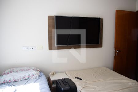 Casa à venda com 250m², 4 quartos e 2 vagas Casa à venda com 250m², 4 quartos e 2 vagasSuíte 02