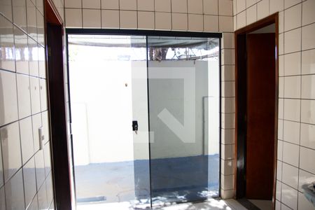 Área de Serviço de casa à venda com 4 quartos, 250m² em Setor Leste Vila Nova, Goiânia