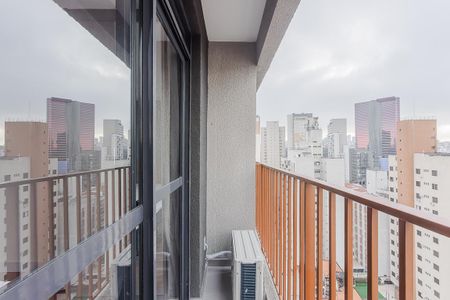 Varanda de kitnet/studio à venda com 1 quarto, 24m² em Pinheiros, São Paulo