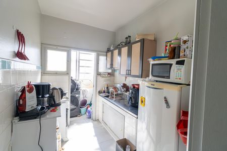Cozinha de apartamento à venda com 2 quartos, 66m² em Santana, Porto Alegre