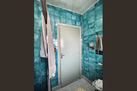 Banheiro de casa à venda com 3 quartos, 130m² em Parque Casa de Pedra, São Paulo