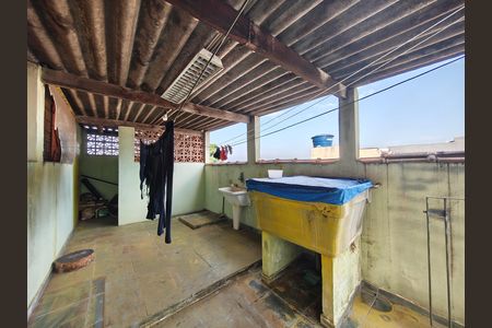 Casa à venda com 130m², 3 quartos e 1 vaga Casa à venda com 130m², 3 quartos e 1 vagaTerraço
