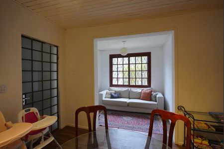 Sala de casa à venda com 4 quartos, 450m² em Tristeza, Porto Alegre