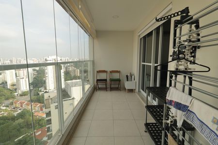 Apartamento para alugar com 40m², 1 quarto e 1 vagaVaranda