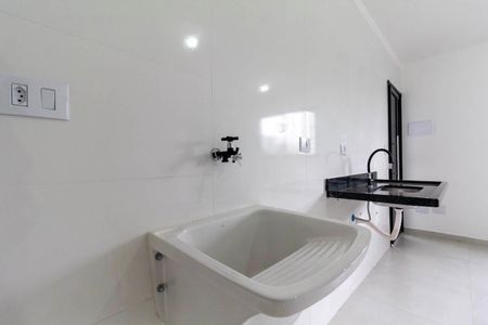 Sala, Cozinha e área de serviço de apartamento para alugar com 2 quartos, 37m² em Vila Carrão, São Paulo