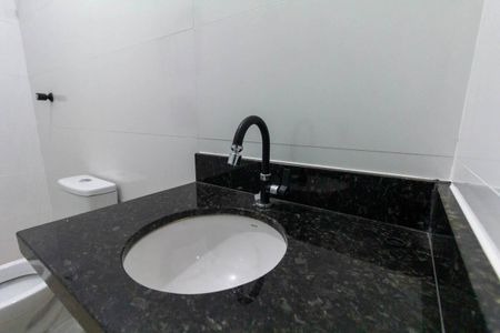 Apartamento para alugar com 37m², 2 quartos e sem vaga Apartamento para alugar com 37m², 2 quartos e sem vagaBanheiro