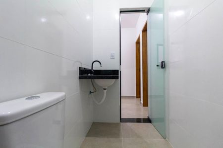 Banheiro de apartamento à venda com 2 quartos, 37m² em Vila Carrão, São Paulo