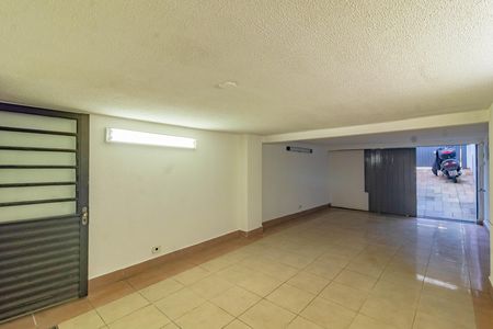 Casa à venda com 193m², 3 quartos e 2 vagas