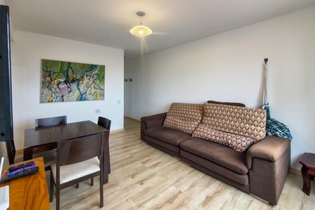 Apartamento para alugar com 70m², 2 quartos e 1 vaga Apartamento para alugar com 70m², 2 quartos e 1 vagaSala