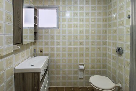 Apartamento para alugar com 70m², 2 quartos e 1 vaga Apartamento para alugar com 70m², 2 quartos e 1 vagaBanheiro 1