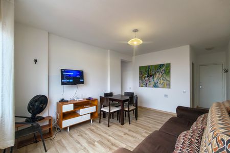 Sala de apartamento para alugar com 2 quartos, 70m² em Solemar, Praia Grande