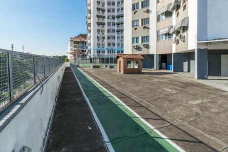 Apartamento para alugar com 50m², 2 quartos e 1 vaga Apartamento para alugar com 50m², 2 quartos e 1 vagaÁrea comum - Pista de corrida