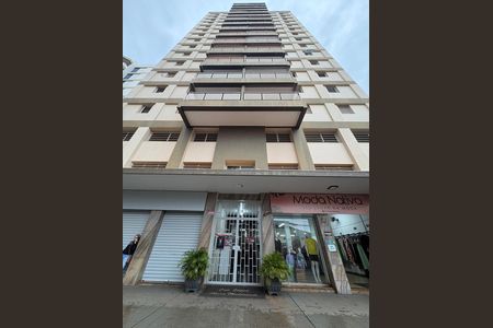 Apartamento para alugar com 118m², 3 quartos e 2 vagasFachada