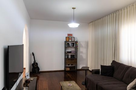 Apartamento à venda com 3 quartos, 110m² em Alto Barroca, Belo Horizonte