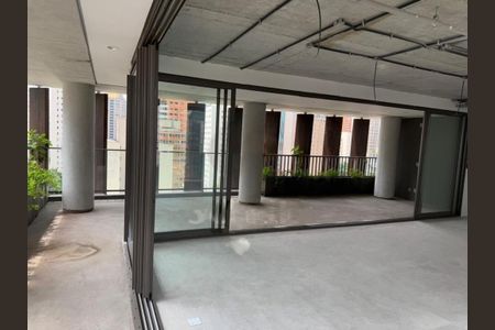 Apartamento à venda com 3 quartos, 208m² em Vila Nova Conceição, São Paulo