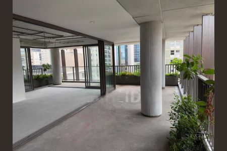 Apartamento à venda com 3 quartos, 208m² em Vila Nova Conceição, São Paulo