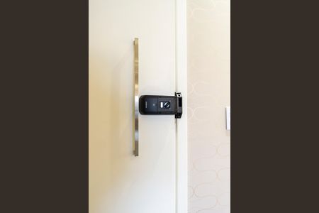 Fechadura eletrônica de apartamento para alugar com 2 quartos, 67m² em Vila Zilda, São Paulo