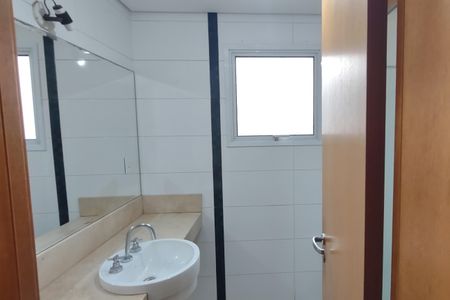 Apartamento à venda com 175m², 4 quartos e 2 vagasBanheiro da Suíte 2