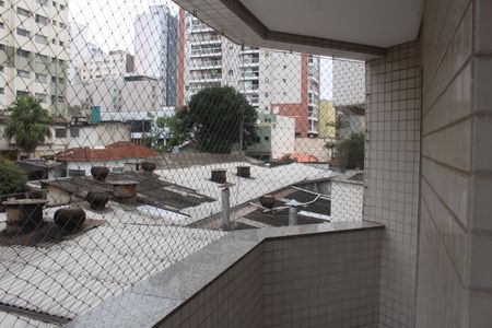 Apartamento à venda com 175m², 4 quartos e 2 vagasVaranda