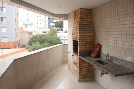 Apartamento à venda com 175m², 4 quartos e 2 vagasVaranda
