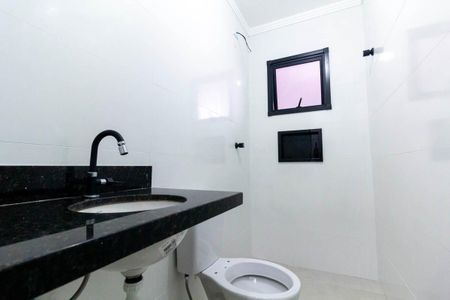 Banheiro de apartamento à venda com 1 quarto, 27m² em Vila Carrão, São Paulo