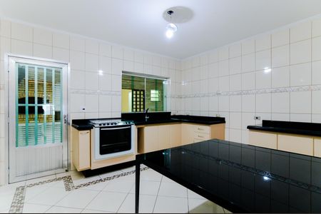 Casa à venda com 133m², 2 quartos e 2 vagasCozinha