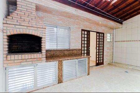 Casa à venda com 133m², 2 quartos e 2 vagasChurrasqueira