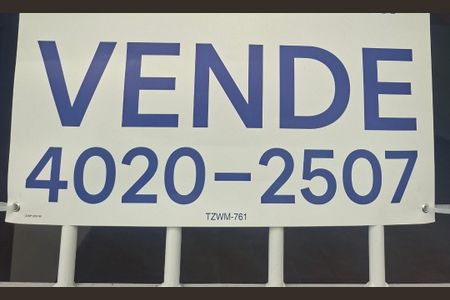 Casa à venda com 133m², 2 quartos e 2 vagas Casa à venda com 133m², 2 quartos e 2 vagasPlaca